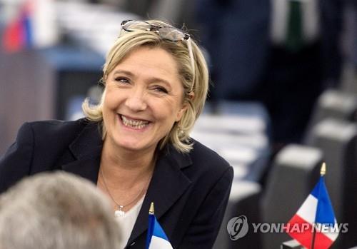 프랑스 극우정당 국민연합(RN)의 마린 르 펜 대표. 
[EPA=연합뉴스 자료사진]