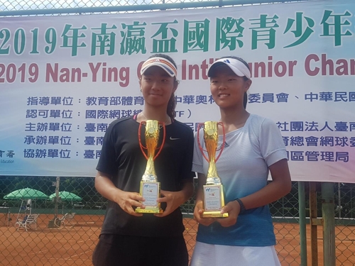 백다연(오른쪽)과 대만 장딩베이.[프리랜서 김도원 씨 제공]