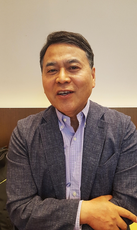 (서울=연합뉴스) 이희용 기자 = 이희수 교수는 3일 연합뉴스와의 인터뷰에서 "한류에 열광하고 한국을 롤모델로 여기는 이슬람 국가들을 왜 배척하려 하는지 이해할 수 없다"고 안타까워했다.