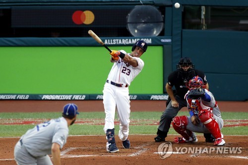 커쇼에게 2루타 뽑아낸 브랜틀리 [게티이미지/AFP=연합뉴스]