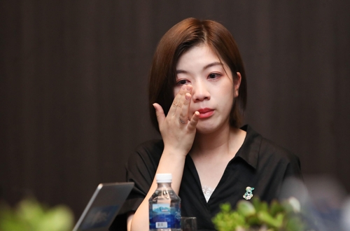 눈물 흘리는 영화 '귀향'의 배우 강하나 [경기도 제공. 재판매 및 DB 금지]