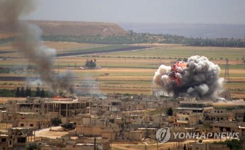 시리아 정부군의 칸셰이쿤 포격 [AFP=연합뉴스]