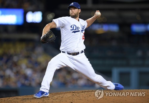 토론토전에 선발 등판한 커쇼[USA 투데이 스포츠/로이터=연합뉴스]