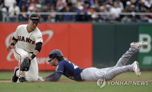 도루하는 옐리치[AP=연합뉴스 자료사진]