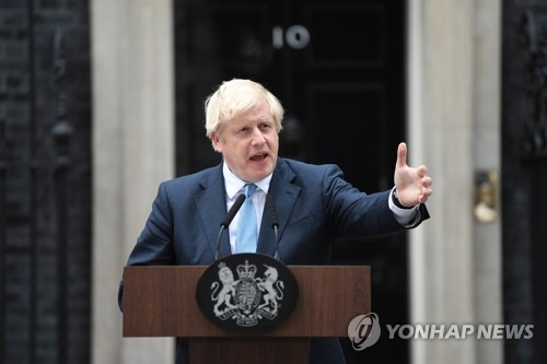 "'노딜 브렉시트' 불사" 주장하는 존슨 영국 총리[런던 EPA=연합뉴스 자료사진]