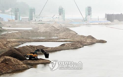 4대강 사업 공주보 공사 현장 [연합뉴스 자료사진]