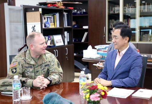 트렘블레이 험프리스기지 사령관, 정장선 평택시장 접견[평택시 제공. 재판매 및 DB금지]