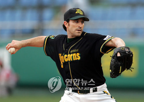 공 던지는 캘러웨이[연합뉴스 자료사진]