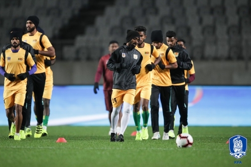 9일 화성종합경기타운 주경기장에서 훈련하는 스리랑카 대표팀[대한축구협회 제공]
