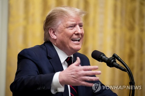 트럼프 대통령 "터키의 쿠르드 공격, 우리 일 아니다"     [EPA=연합뉴스]