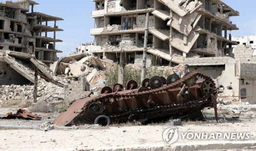 오랜 내전으로 폐허가 된 시리아의 한 마을[EPA=연합뉴스]