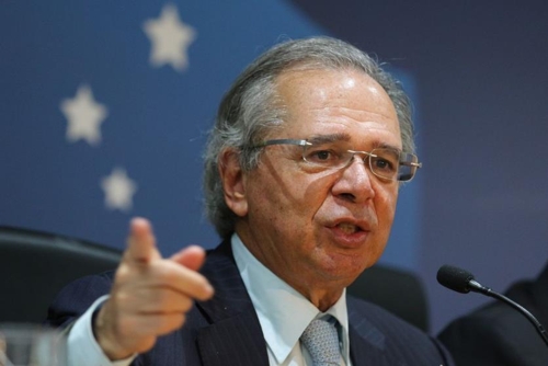 파울루 게지스 브라질 경제부 장관게지스 장관은 '저물가 성장' 가능성을 자신하면서 기준금리를 더 내려야 한다고 주장했다. [국영 뉴스통신 아젠시아 브라질]