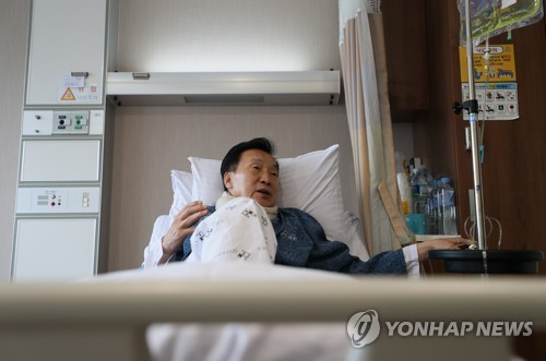 손학규 대표, 단식 마치고 검진 위해 입원[연합뉴스 자료사진]