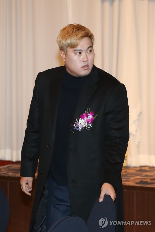 한국에서 비시즌 보내고 있는 류현진[연합뉴스 자료사진]