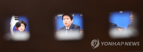 발언하는 민주당 이인영 원내대표(서울=연합뉴스) 안정원 기자 = 더불어민주당 이인영 원내대표가 19일 오전 서울 여의도 국회에서 열린 정책조정회의에서 발언하고 있다. 2019.12.19 jeong@yna.co.kr