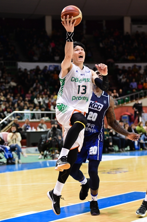 날아오르는 DB 윤호영[KBL 제공]