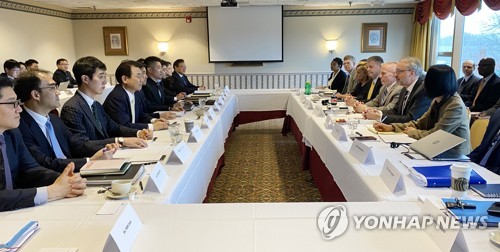한·미, 워싱턴DC서 SMA 6차 회의 진행(서울=연합뉴스) 지난 14일(현지시간) 미국 워싱턴DC에서 제11차 한미방위비분담특별협정(SMA) 체결을 위한 6차 회의가 열리고 있는 모습.[외교부 제공. 재판매 및 DB 금지] photo@yna.co.kr