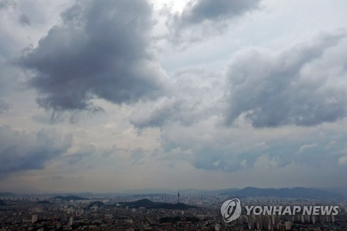 구름 많은 대구 하늘[연합뉴스 자료사진]