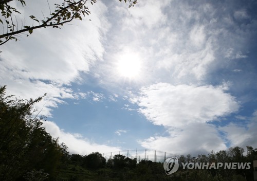 구름 낀 하늘[연합뉴스 자료사진]