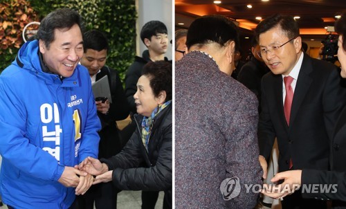 이낙연·황교안, 종로에서(서울=연합뉴스) 김주성 진성철 기자 = 서울 종로에 출마하는 더불어민주당 소속 이낙연 전 총리가 지난 10일 종로구민회관을 찾아 주민과 인사하고(왼쪽), 자유한국당 황교안 대표가 하림각에서 열린 핵심당원 간담회에서 참석자와 인사하고 있다.  utzza@yna.co.kr zjin@yna.co.kr