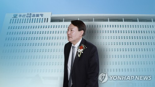윤석열 "수사는 기소에 복무"…秋 우회적 반박? (CG)[연합뉴스TV 제공]