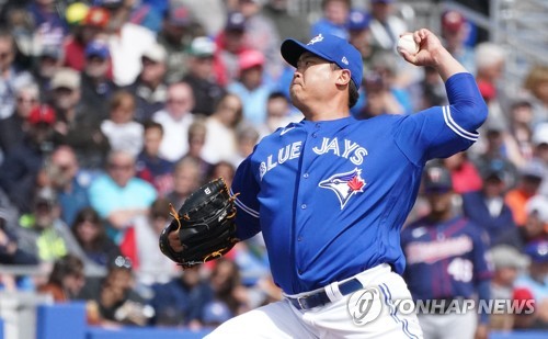 시범경기에서 역투하는 류현진[연합뉴스 자료사진]