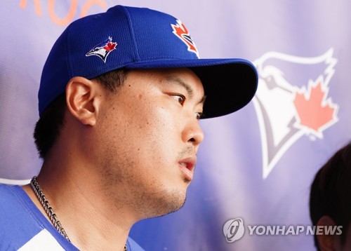 인터뷰하는 류현진[연합뉴스 자료사진]