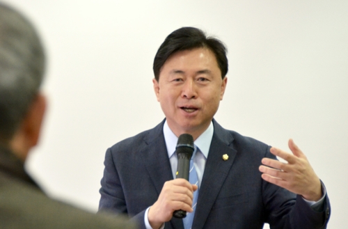 설명하는 김영춘 의원[본인 제공]