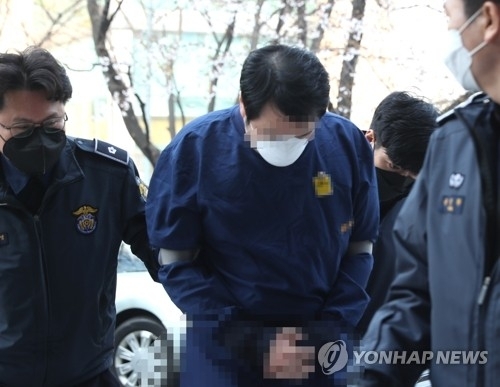 영장실질심사를 위해 법원 출석하는 라임 본부장[연합뉴스 자료사진]