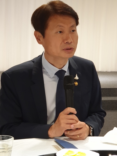 간담회에서 발언하는 김강립 보건복지부 차관[보건복지부 제공. 재판매 및 DB금지]