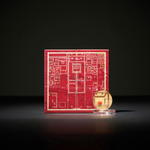 경복궁 금메달과 포장상자[문화재청 제공. 재판매 및 DB 금지]