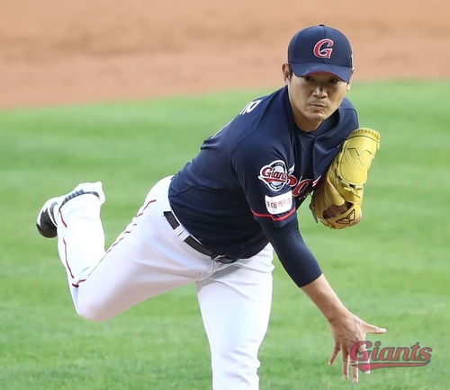 역투하는 롯데 노경은[롯데 자이언츠 제공]