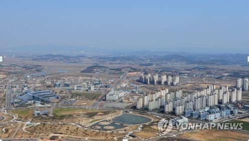 충남도청 소재 내포신도시 전경[홍성군 제공]