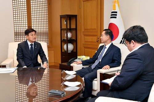 이춘희 세종시장, 조재연 법원행정처장 접견[세종시 제공. 재판매 및 DB금지]