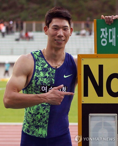 장대높이뛰기 진민섭[대한육상연맹 제공. 재판매 및 DB 금지]