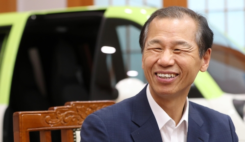 웃음 짓는 최문순 강원도지사[촬영 양지웅]