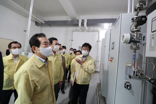 정총리, 부평 정수장 찾아 수돗물 유충 대응상황 점검[국무총리실 제공]