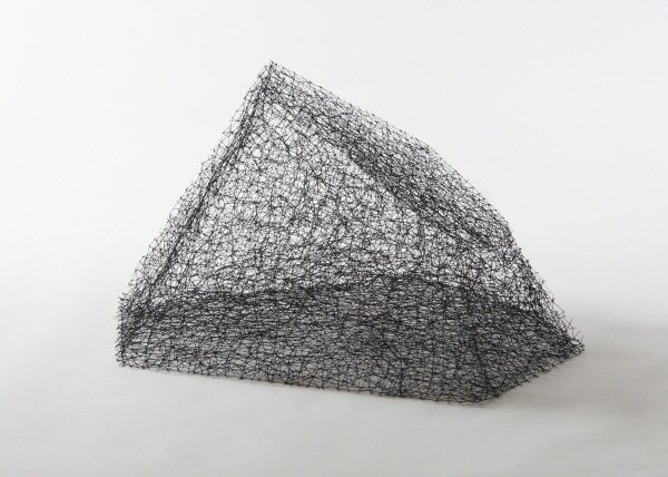 박성림 작가 Unpredictable Space 2-2, 95x88x62cm, cotton thread, 2019