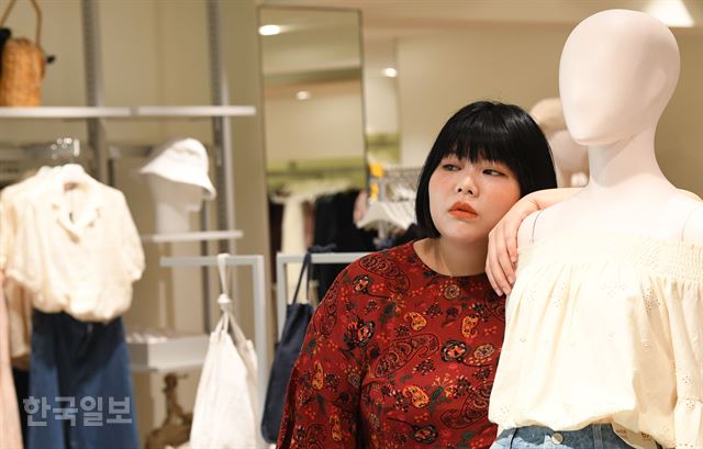 .패션브랜드 에잇세컨즈에서 일반인 모델로 선발된 전가영씨. 배우한 기자