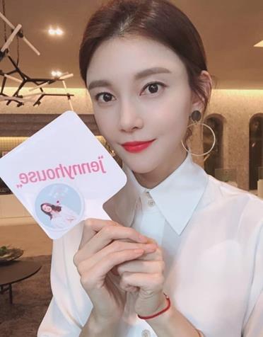 차예련이 더욱 물오른 미모가 포착됐다. 차예련 SNS