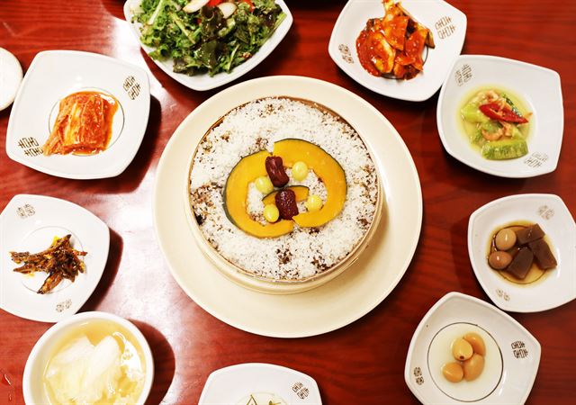 홍은식당의 흰눈소갈비찜. 2인 3만9,000원.