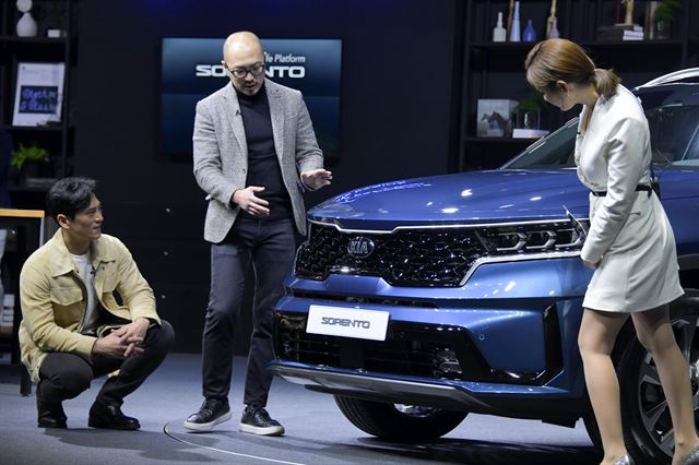 기아자동차 신형 ‘쏘렌토’의 출시 행사는 온라인 토크쇼 형식으로 진행돼 호평을 받았다. 기아차 제공