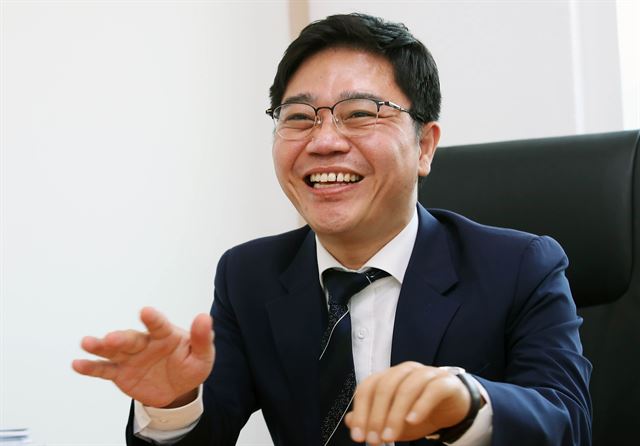 지성호 미래한국당 비례대표 후보가 31일 서울 영등포구에 위치한 한 빌딩에서 인터뷰를 하고 있다. 뉴시스