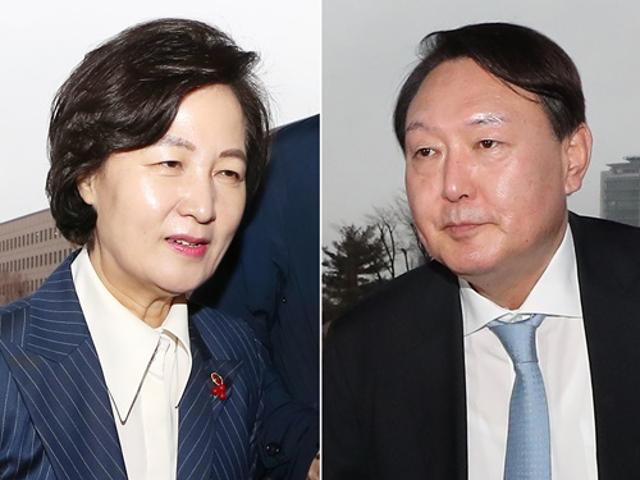 법무부에서 만난 추미애 장관과 윤석열 검찰총장 (과천=연합뉴스) 김도훈 기자 = 추미애 법무부 장관이 7일 외부 일정을 마친 뒤 정부과천청사 법무부에 복귀하고 있다(왼쪽 사진). 이날 오후 윤석열 검찰총장이 추미애 법무부 장관을 예방하기 위해 법무부로 들어서고 있다. 2020.1.7 superdoo82@yna.co.kr/2020-01-07 16:21:04/