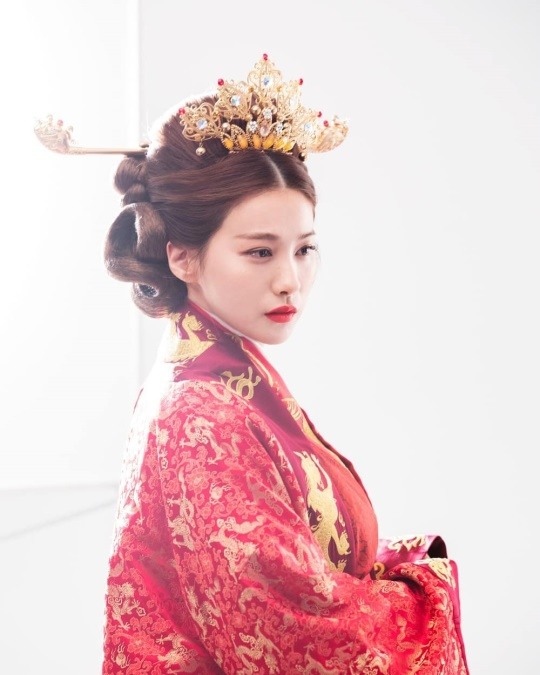 사진=유인영 인스타그램