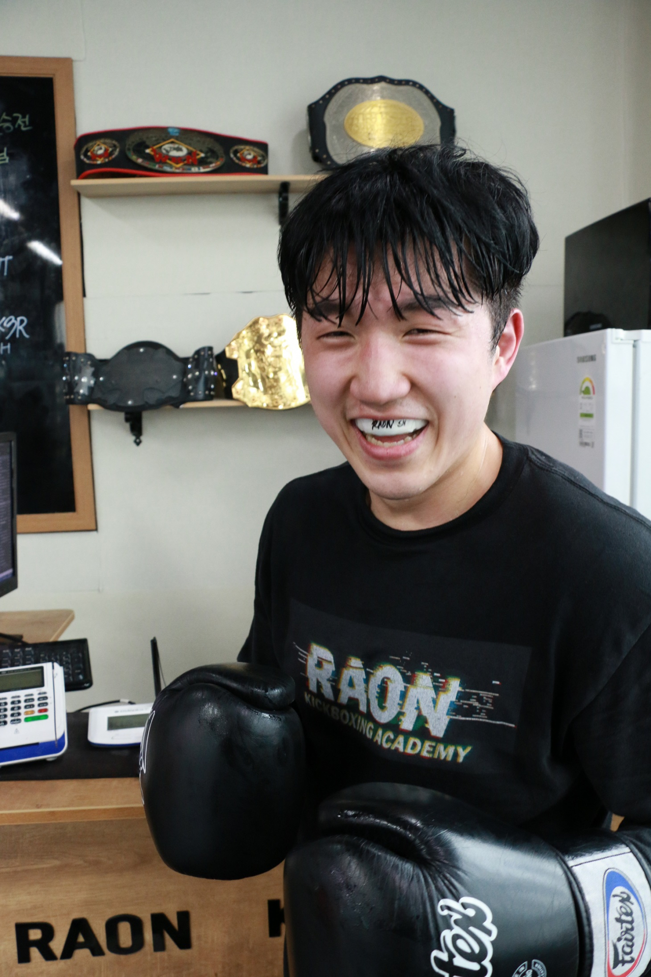 순진한 표정으로 활짝 웃는 이성현. 경기를 보지 않고 '액면'만으로는 그가 한국최강이라고 알아챌 수 없다. [TNS 제공]