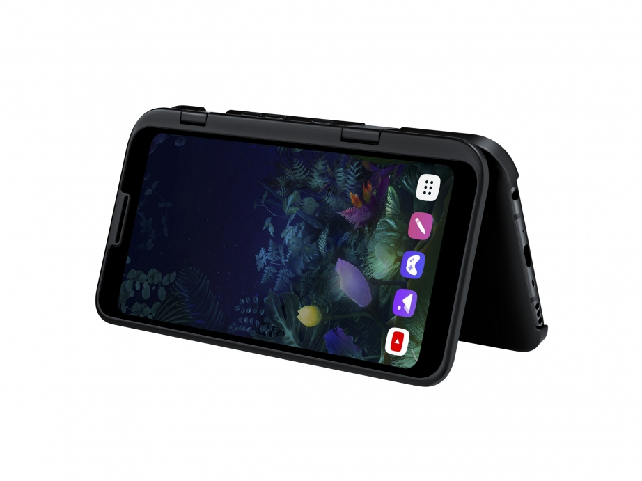 LG전자도 IFA 개막 전날인 5일(현지시간) 하반기 전략 스마트폰인 V50S 씽큐를 발표한다.힌 상태에서도 내용을 확인할 수 있는 '전면 알림창'이 적용된다. 또 화면 각도를 자유롭게 고정할 수 있는 '프리스탑 힌지'로 기존보다 사용 편의성이 강화됐다 [LG전자 제공]