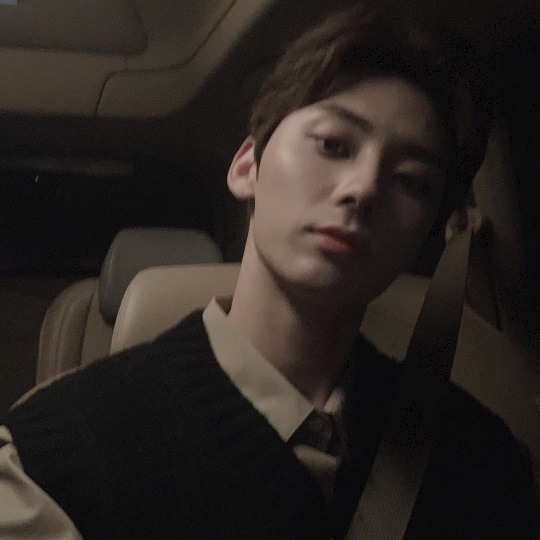 황민현 인스타
