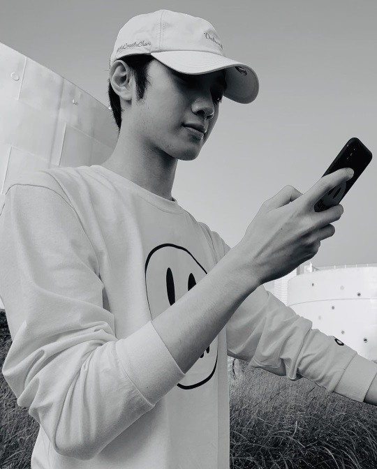 라이관린 인스타