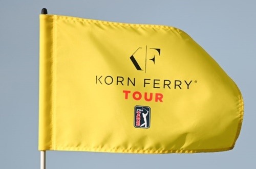 미국 PGA투어 2부리그인 콘페리투어는 투어의 CI에 2부 로고를 덧붙여 사용한다.